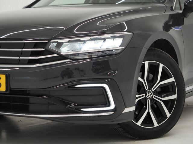 Volkswagen PASSAT Variant 1.4 TSI PHEV GTE | Adaptive Cruise | Camera | Carplay | Climate | DAB
