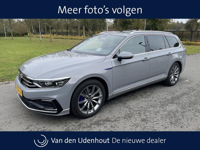 Volkswagen PASSAT Variant 1.4 TSI PHEV 218pk GTE Business DSG / Panoramadak / Head-up Display / Camera / Trekhaak wegklapbaar