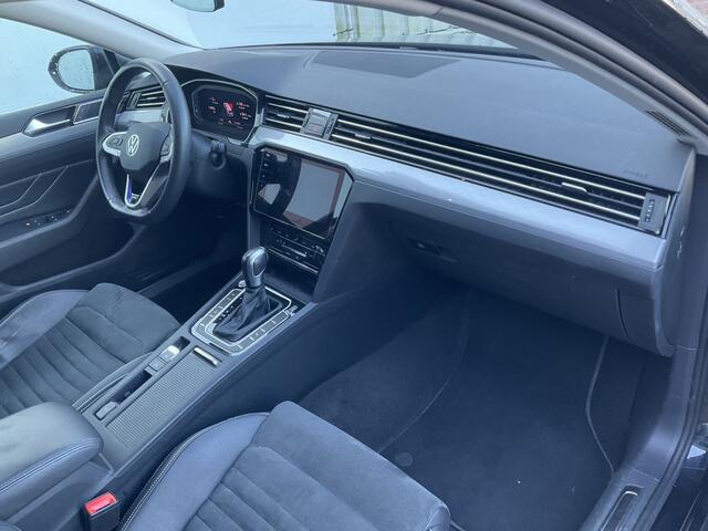 Volkswagen PASSAT Variant 1.4 TSI 272pk PHEV GTE High Vitual Head up Matrix Plug-in