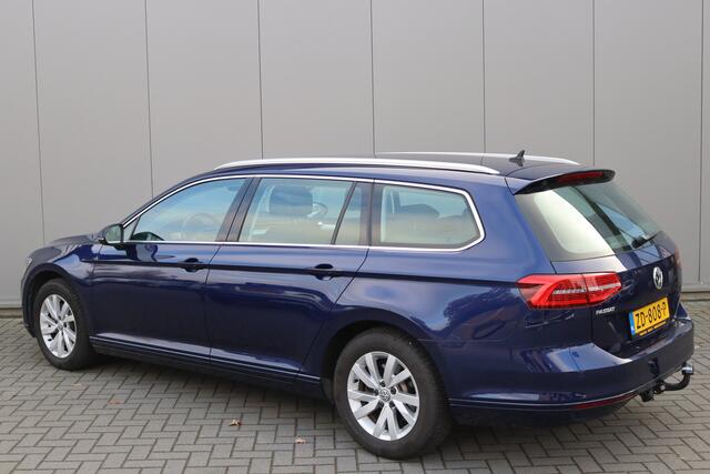 Volkswagen PASSAT Variant 1.5 TSI 150PK Automaat Comfortline Business Navigatie/Camera/Trekhaak/Adaptive-cruise