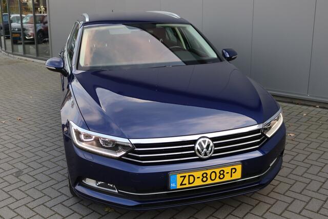 Volkswagen PASSAT Variant 1.5 TSI 150PK Automaat Comfortline Business Navigatie/Camera/Trekhaak/Adaptive-cruise
