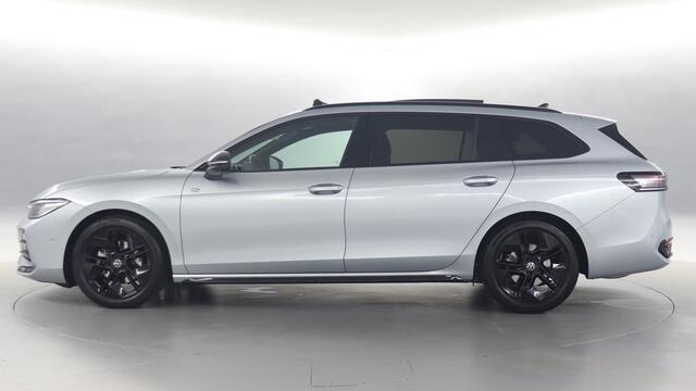 Volkswagen PASSAT Variant 1.5 eTSI 150pk DSG R-Line Business Black Style