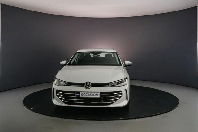 Volkswagen PASSAT Variant Business 1.5 eTSI 150pk DSG Automaat Trekhaak, Elektrische achterklep, Achteruitrijcamera, Navigatie, Adaptive cruise control, LED verlichting, Stoelverwarming