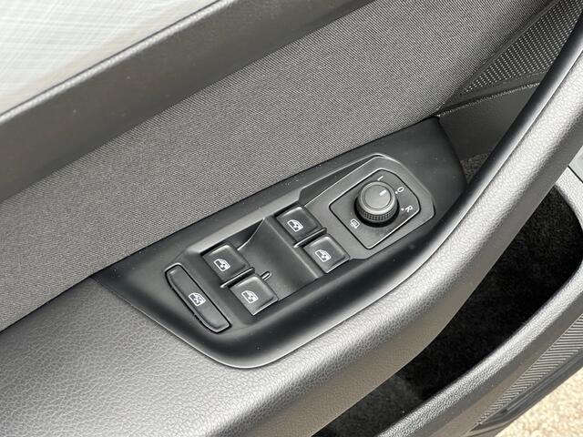 Volkswagen PASSAT Variant 1.5 TSI 150pk DSG Business | Adapt. Cruise | Navi | Rijklaar incl. garantie