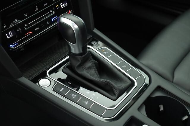 Volkswagen PASSAT Variant 1.4 TSI PHEV GTE R-Line | Pano | Camera | Navi | Stoel- Stuurverw. | Travel Assist | Leder