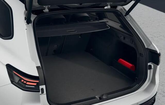 Volkswagen PASSAT Variant 1.5 eHybrid R-Line Edition