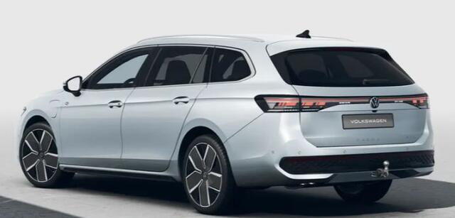Volkswagen PASSAT Variant 1.5 eHybrid R-Line Edition