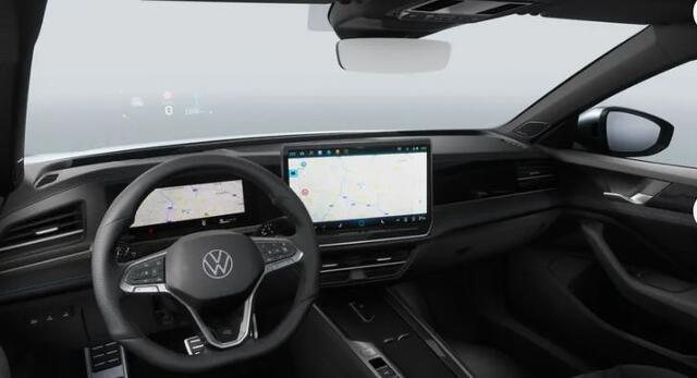 Volkswagen PASSAT Variant 1.5 eHybrid R-Line Edition