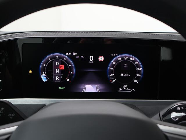 Volkswagen PASSAT Variant 1.5 eTSI R-Line Business | 150 PK | Automaat | Trekhaak | Navigatiesysteem |