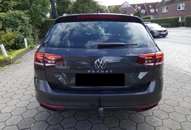 Volkswagen PASSAT Variant 2.0 TDI 200 PK DSG ACC TREKHAAK CAMERA LED
