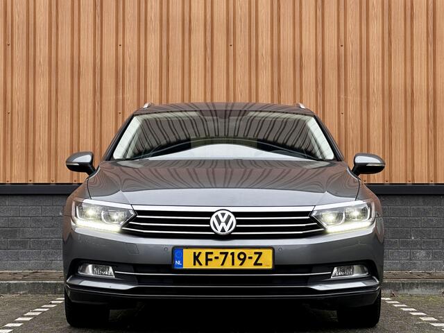 Volkswagen PASSAT Variant 1.6 TDI Connected Series | Cruise Control | Parkeersensoren | Bluetooth | Navigatie | Isofix | Airconditioning | Centrale Deurvergrendeling