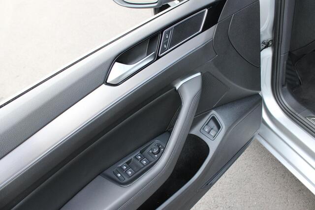 Volkswagen PASSAT Variant 1.4 TSI GTE Connected Series Plus | Leder | HU display | LED | Standkachel
