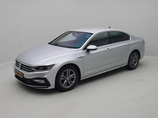 Volkswagen PASSAT 1.5 TSI Elegance Business R