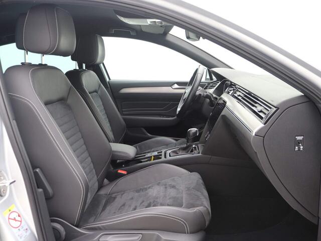 Volkswagen PASSAT 1.5 TSI Elegance Business R