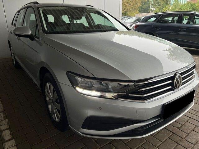 Volkswagen PASSAT Variant 2.0 TDI Business ACC LED DAB Navi Camera