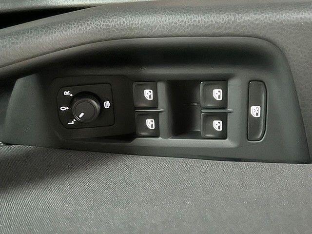 Volkswagen PASSAT Variant 2.0 TDI Business ACC LED DAB Navi Camera