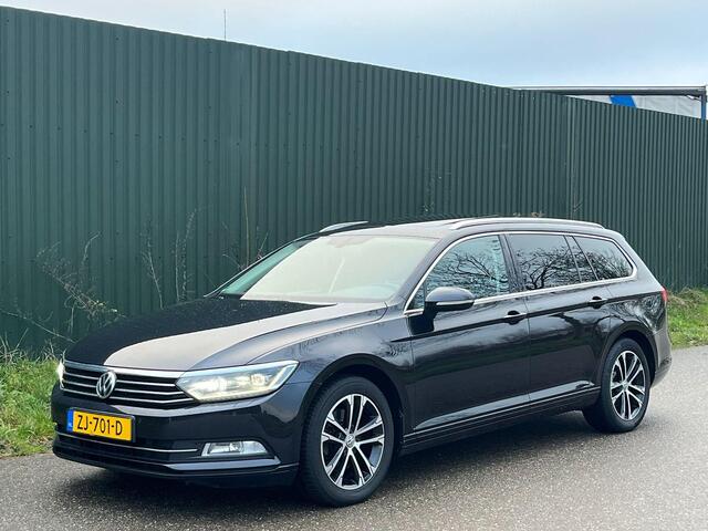 Volkswagen PASSAT Variant 1.5 TSI Comfortline Business ACC DSG PANO