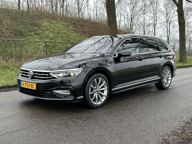 Volkswagen PASSAT Variant 2.0 TSI Elegance Business R | R-Line | Automaat | Leder | Trekhaak | Carplay | Virtual cockpit