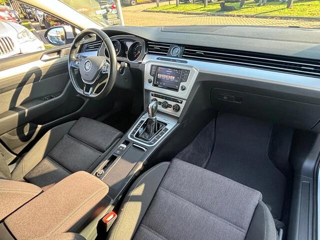 Volkswagen PASSAT Variant 1.6 TDI Automaat Xenon 2016 Trekhaak