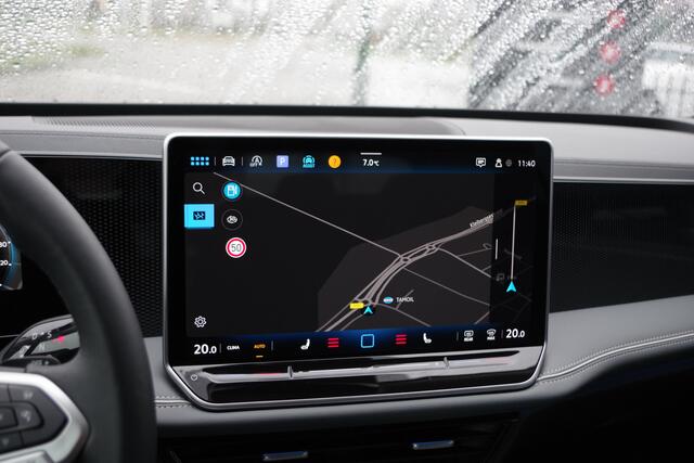 Volkswagen PASSAT Variant 1.5 eTSI Business, Massage, Navigatie, Adap. Cruise Control, LED, Adap. Cruise Control