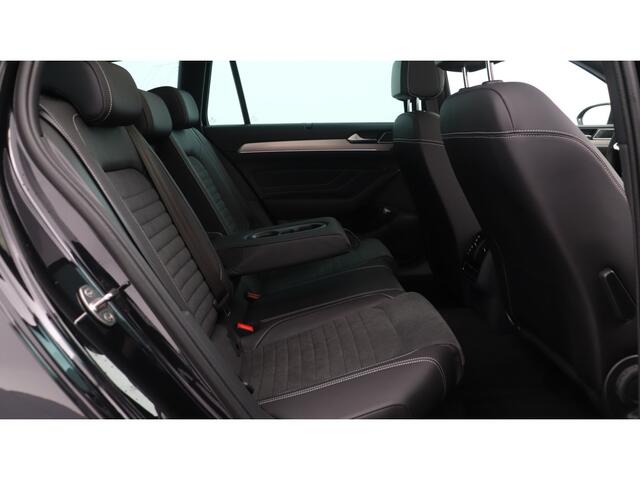 Volkswagen PASSAT Variant 1.5 TSI 150pk DSG R-Line Business + Panoramadak
