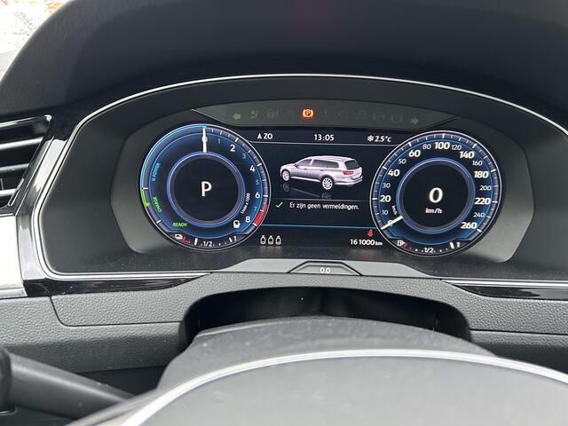 Volkswagen PASSAT GTE Virtual Trekhaak Panodak Camera Navigatie Head-Up 19"
