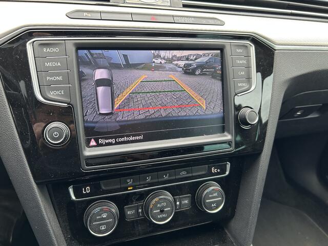 Volkswagen PASSAT GTE Virtual Trekhaak Panodak Camera Navigatie Head-Up 19"