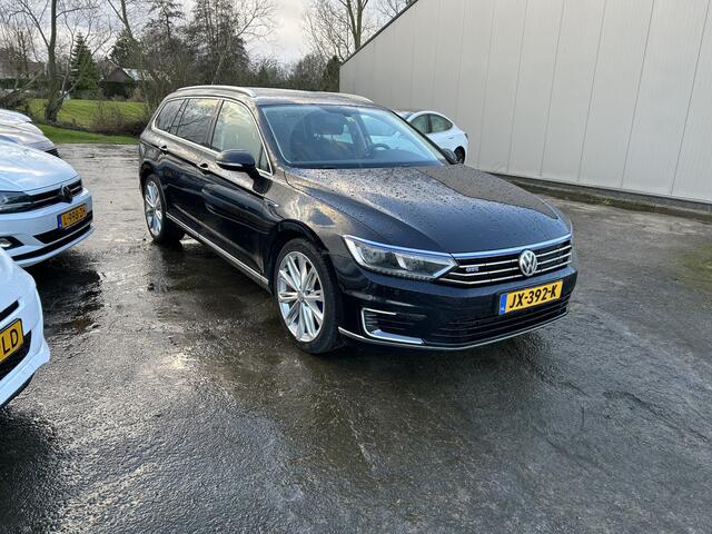 Volkswagen PASSAT GTE Virtual Trekhaak Panodak Camera Navigatie Head-Up 19"