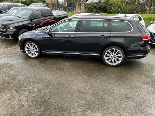 Volkswagen PASSAT GTE Virtual Trekhaak Panodak Camera Navigatie Head-Up 19"