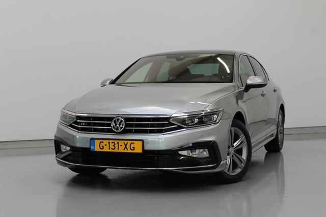 Volkswagen PASSAT 1.5 TSI Elegance Business R 150PK, PANORAMADAK | CAMERA | NAVI | RUIT/STOELVERWARMING | LEER/ALCANTARA