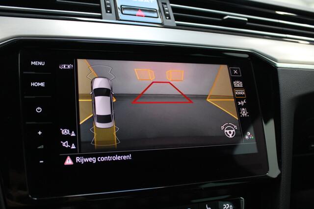 Volkswagen PASSAT 1.5 TSI Elegance Business R 150PK, PANORAMADAK | CAMERA | NAVI | RUIT/STOELVERWARMING | LEER/ALCANTARA