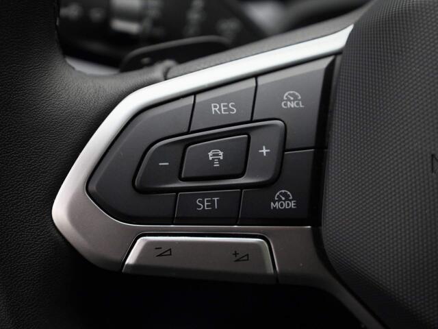Volkswagen PASSAT Variant 1.5eTSI/150PK Business DSG · Navigatie · Massagefunctie · Parkeersensoren + camera · Garantie tot april 2026