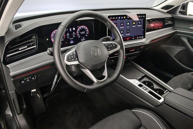Volkswagen PASSAT Variant Business 1.5 eTSI 150pk DSG Automaat Trekhaak, Adaptive cruise control, Harman Kardon audio, LED matrix koplampen, Navigatie, Achteruitrijcamera, Elektrische achterklep