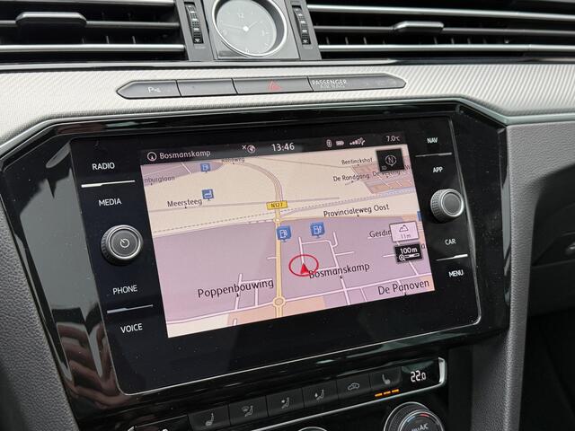 Volkswagen PASSAT Variant 1.5 TSI R-LINE | PANO | LEER | NAVI | CARPLAY | ACC | VIRTUAL