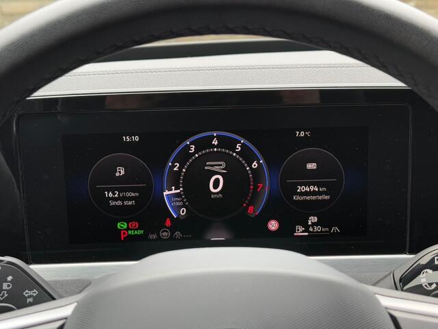Volkswagen PASSAT 1.5 eTSI R-Line Massage stoelen 360 Camera Black Style