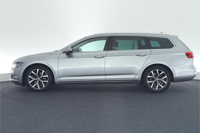 Volkswagen PASSAT Variant 1.6 TDI 120pk DSG Comfortline Business Camera Led Navigatie