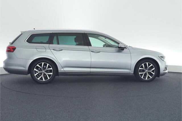 Volkswagen PASSAT Variant 1.6 TDI 120pk DSG Comfortline Business Camera Led Navigatie