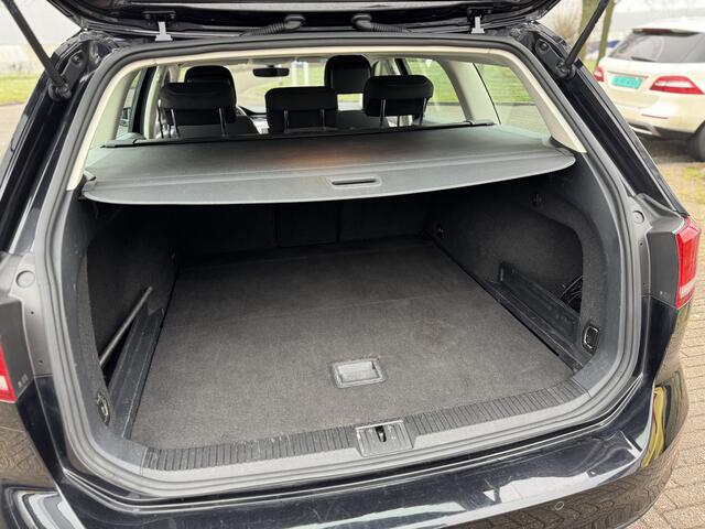 Volkswagen PASSAT Variant 1.4 TSI ACT Connected Series Plus |CAMERA| STOEL+STUUR VWM|CRUISE|CLIMA|PDC|TREKHAAK