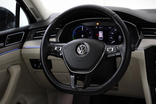 Volkswagen PASSAT Variant 1.4 TSI GTE Highline Virtual cockpit, Volleder, Elektrische haak, Apple carplay
