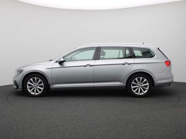 Volkswagen PASSAT Variant 1.4 TSI PHEV GTE Business 218PK DSG Led koplamp, trekhaak, adaptive cruise, stoelverwarming, lane assist, achteruitrijcamera, 17" lichtmetaal
