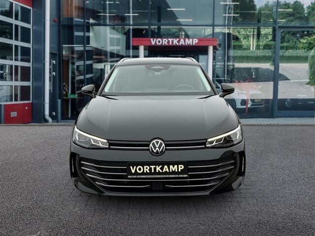 Volkswagen PASSAT 1.5 eTSI DSG BUSINESS TREKHAAK/CAMERA/NAVI/ACC/STOELVERW