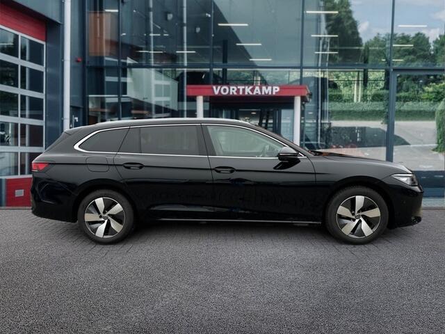 Volkswagen PASSAT 1.5 eTSI DSG BUSINESS TREKHAAK/CAMERA/NAVI/ACC/STOELVERW
