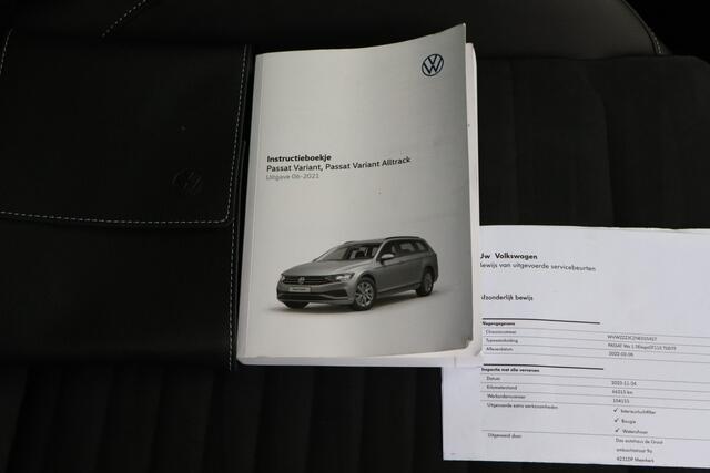 Volkswagen PASSAT Variant 1.5 TSI R-Line Business + NL-Auto!! SUPER COMPLEET!!