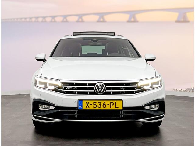 Volkswagen PASSAT Variant 1.5 TSI R-Line Business DSG7 150pk Panoramadak - Travel Assist - Tech -Pakket - Designpakket - 360 graden