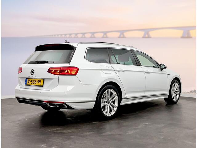 Volkswagen PASSAT Variant 1.5 TSI R-Line Business DSG7 150pk Panoramadak - Travel Assist - Tech -Pakket - Designpakket - 360 graden