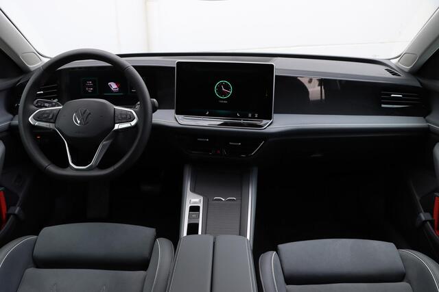Volkswagen PASSAT Variant 1.5 eTSI Business DSG 150pk