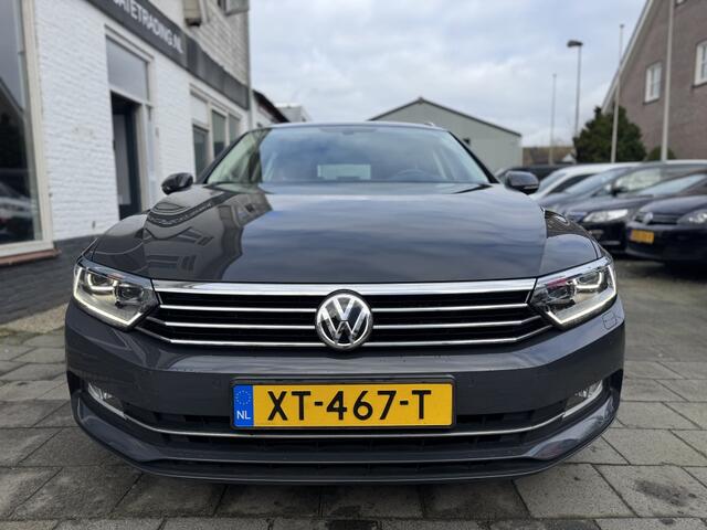 Volkswagen PASSAT 1.5 TSI CL Bns