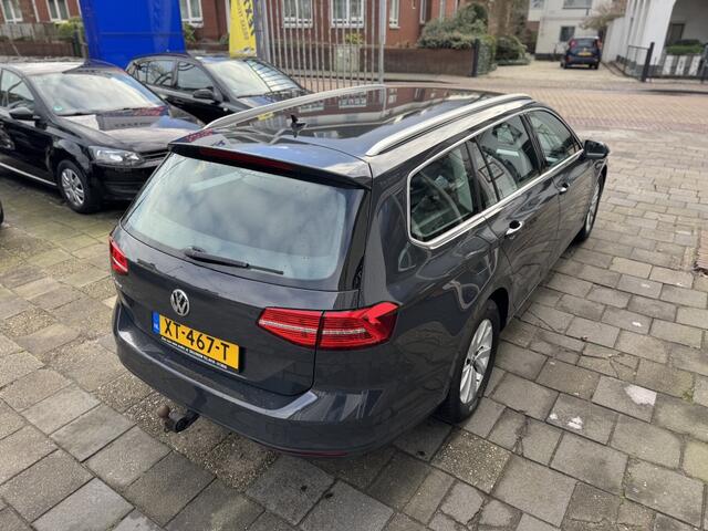 Volkswagen PASSAT 1.5 TSI CL Bns