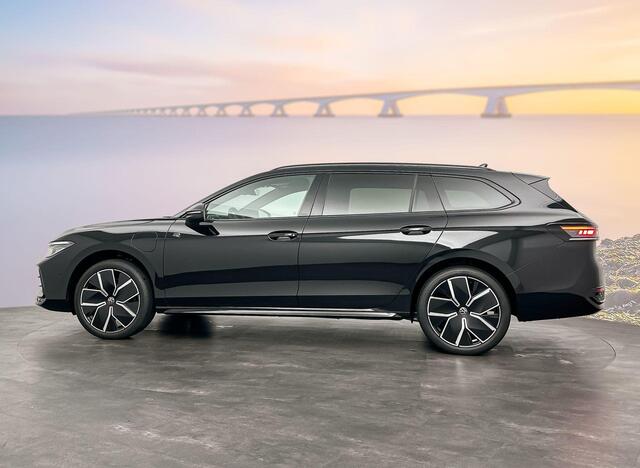 Volkswagen PASSAT Variant R-Line-Edition 1.5 eHybrid 200 kW / 272 pk Variant