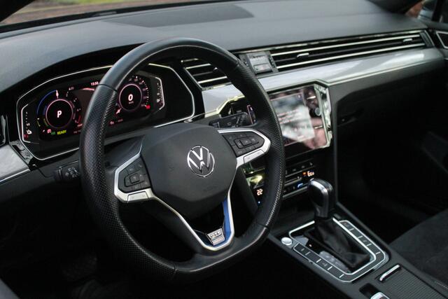 Volkswagen PASSAT Variant 1.4 TSI PHEV GTE 218PK Pano | Camera | Matrix